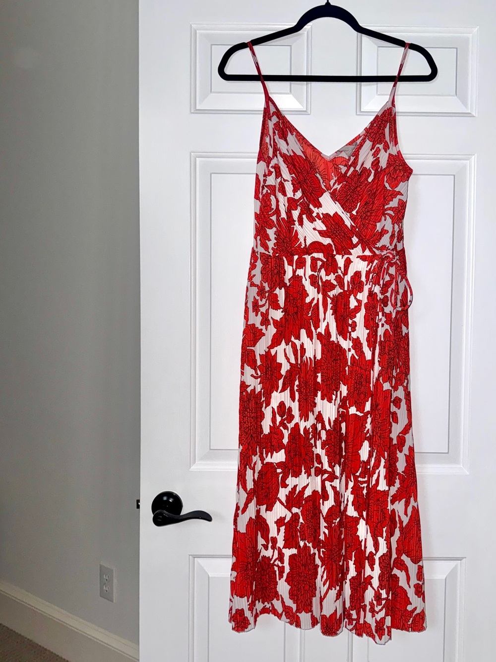 H&M Red Floral Pleated Wrap Midi Dress Size M